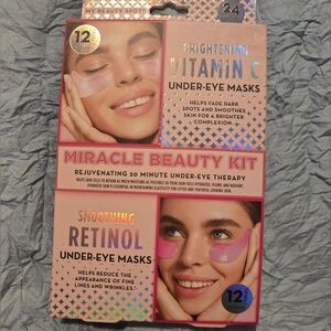 24 Under Eye Masks Vitamin C and Retinol NIB